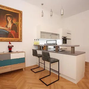 luxusapartment-altes-rathhaus.vienna-besthotels.com/